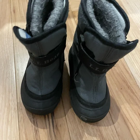 L.L. Bean Kids Black and Gray Snow Boots - Picture 1 of 2
